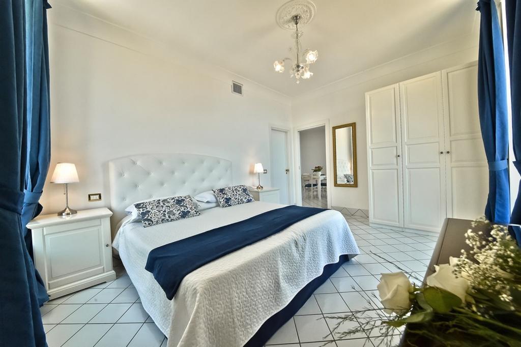 Palazzo Dogana Rooms Агрополи Екстериор снимка