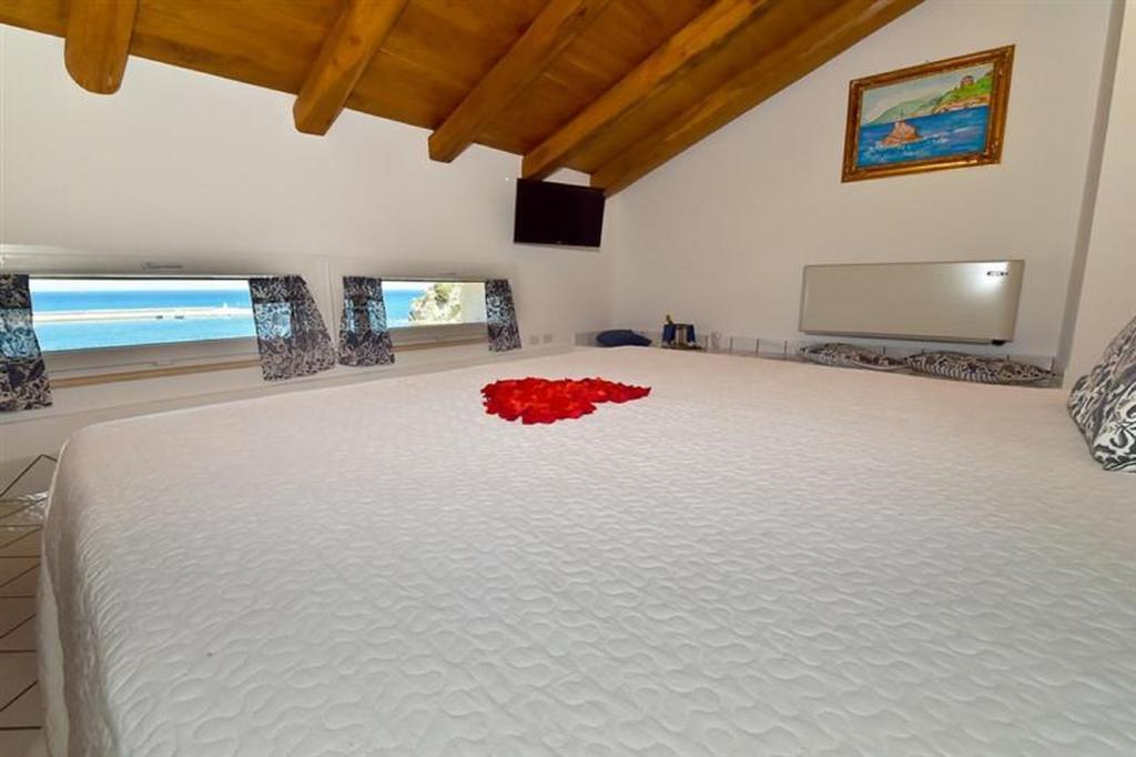 Palazzo Dogana Rooms Агрополи Екстериор снимка